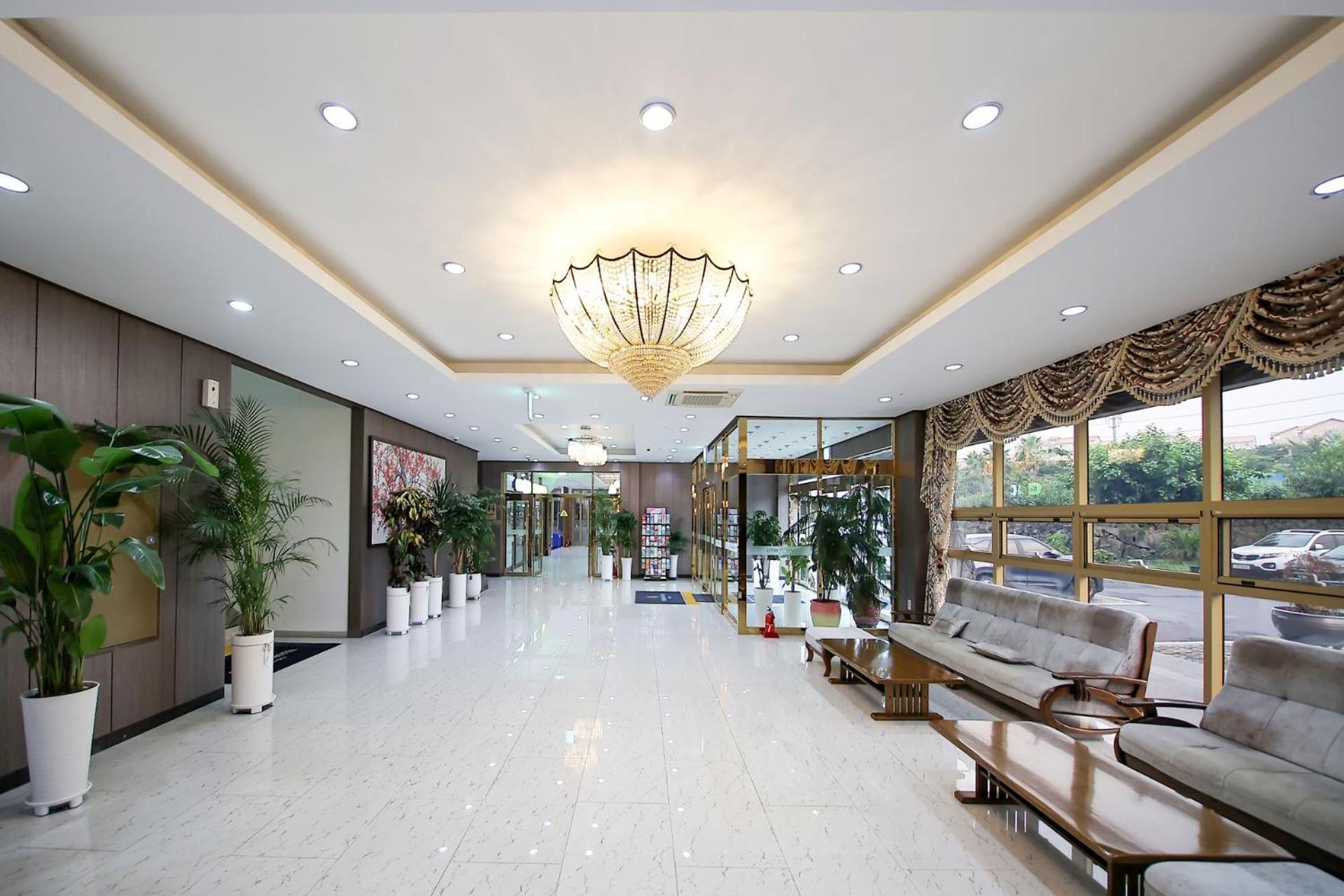 Shin Shin Hotel Jeju City エクステリア 写真