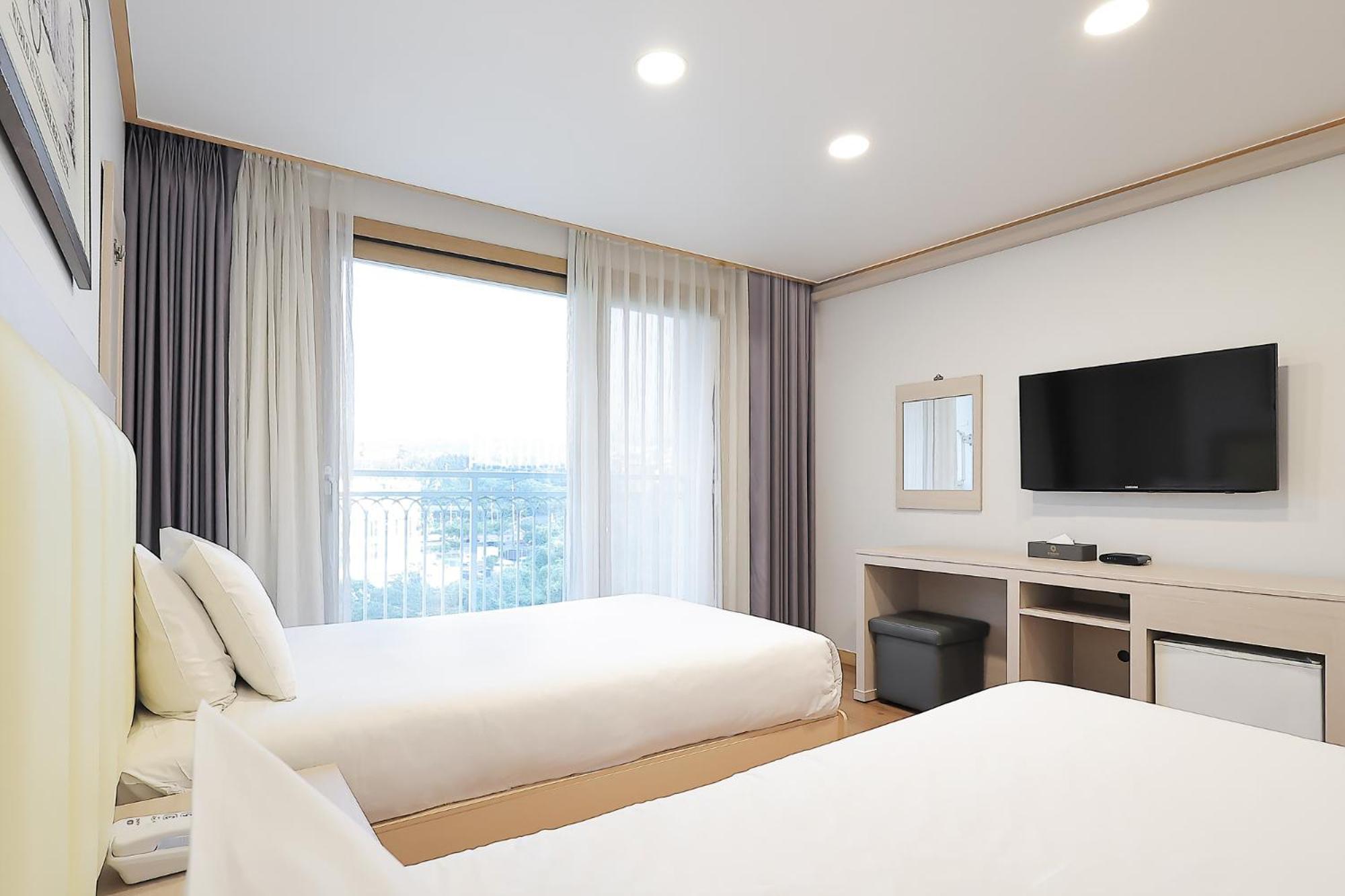 Shin Shin Hotel Jeju City エクステリア 写真